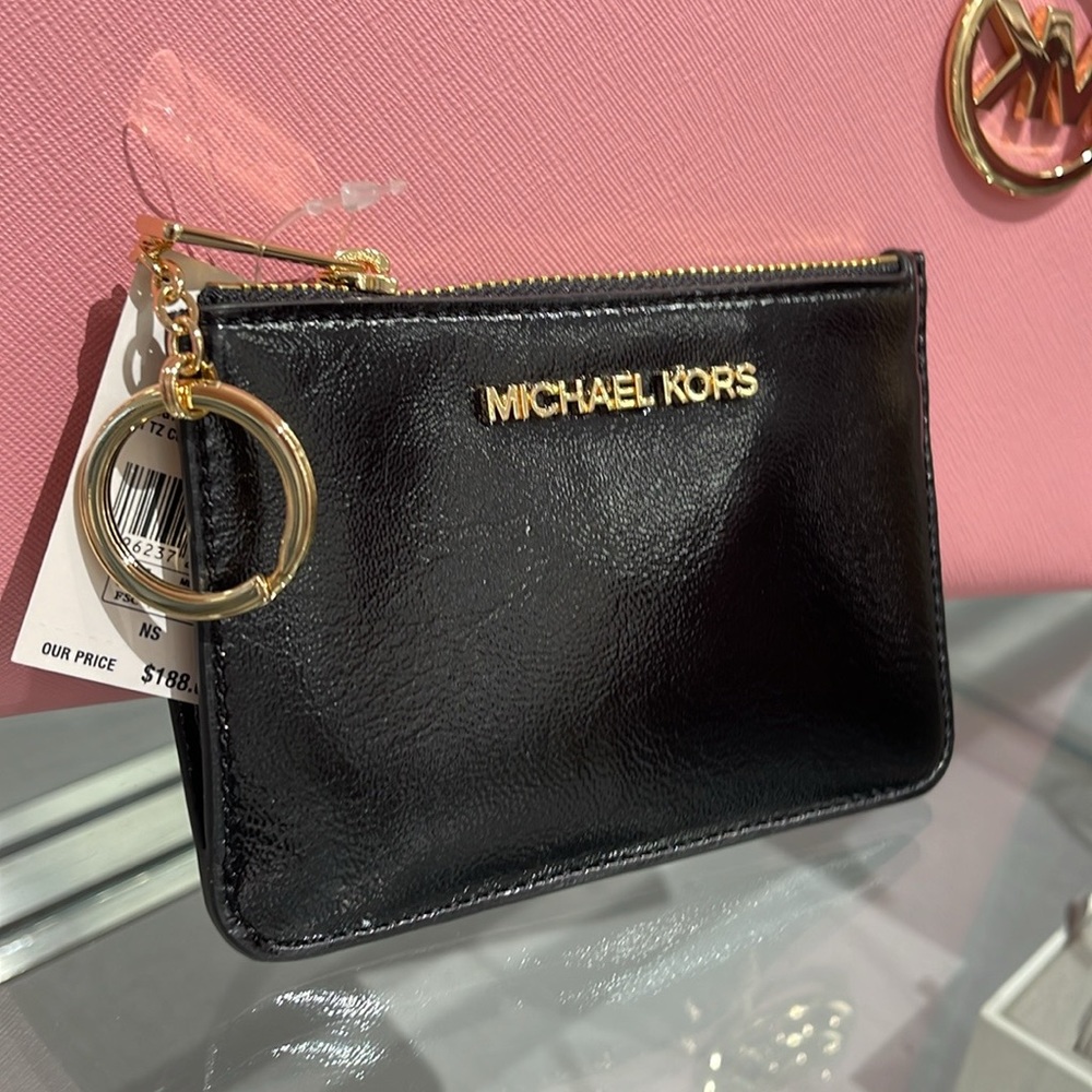 MICHAEL KORS
Jet Set Travel Small Top Zip Coin Pouch With ID Keychain 
Black
NWT - Picture 4 of 16